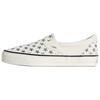 Chaussures de skate en toile classiques à enfiler confortables avec support Baskets unisexes Blanc Noir VN000Z7ZKIG
