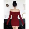 Herbst und Winter schönes one-shoulder rotes Kleid Damen Langarm Pure Desire Sexy Heißes Mädchen Weihnachten Kleiner Hüftrock