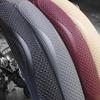 1 db univerzális autó kormánylapát bőr légáteresztő csúszásgátló 38 cm