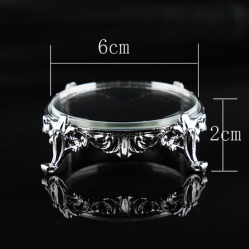 Pyramid Crystal Metal Ornament: Luxury Display Plate for Jewelry, Minerals, Figurines, & Wine