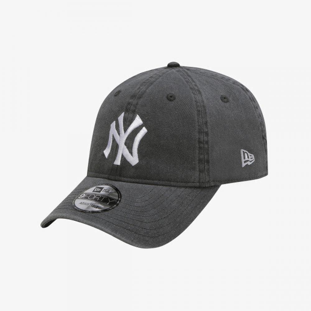 New Era Mlb New York Yankees Pigment Washed Unstructured Ballcap Black 15131653 blacks/OSFM