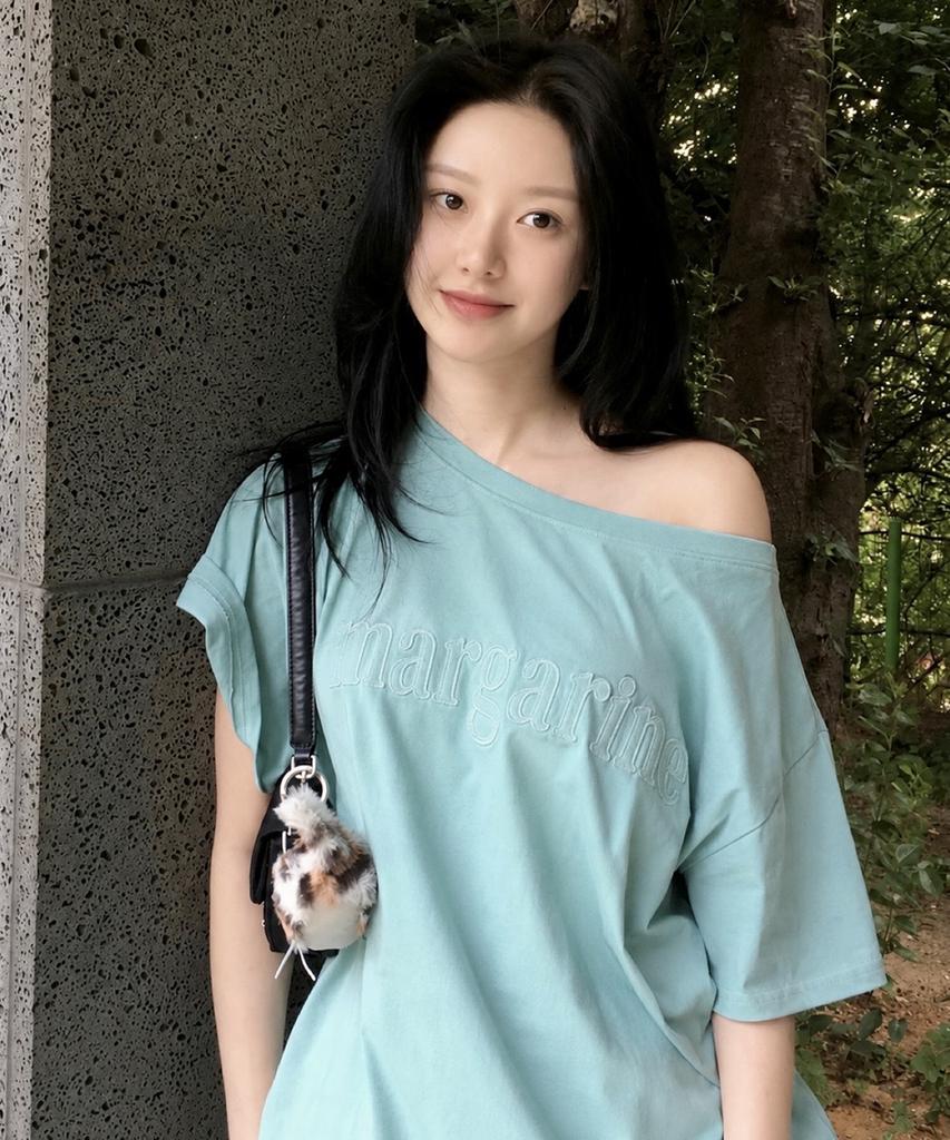 Seuteulaipeumagalin Margarine One-Shoulder Applique Logo Short Sleeve Mint