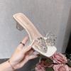 Internet-Berühmtheit Strass transparent coole Hausschuhe Damen Sommer neu eckige Zehenpartie Mode vielseitig Kristall dicker hoher Absatz Hausschuhe