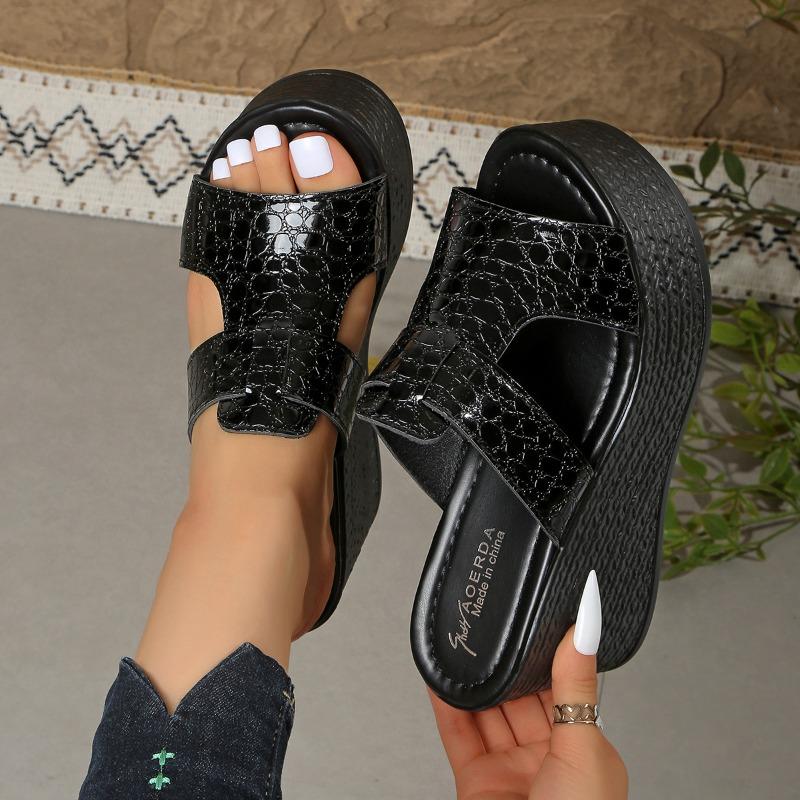 Large size new slope heel thick sole one word round head fashion versatile cool slippers women's shoes