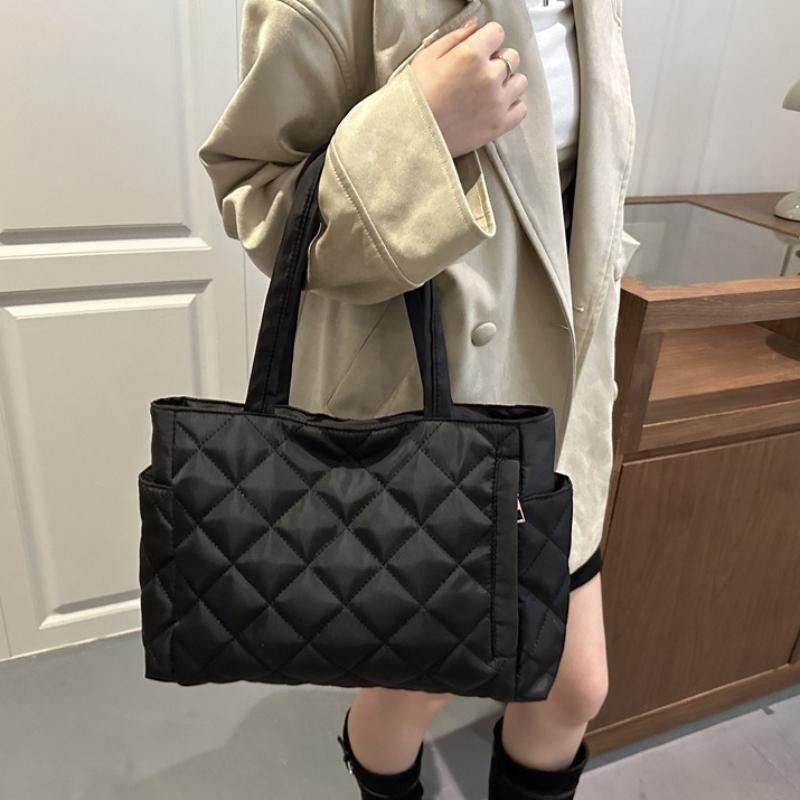 Women Versatile Shoulder Bags Large Capacity Tote Bag Lightweight Casual Fashi Quilted Crossbody Storage Bag New Autumn Winter