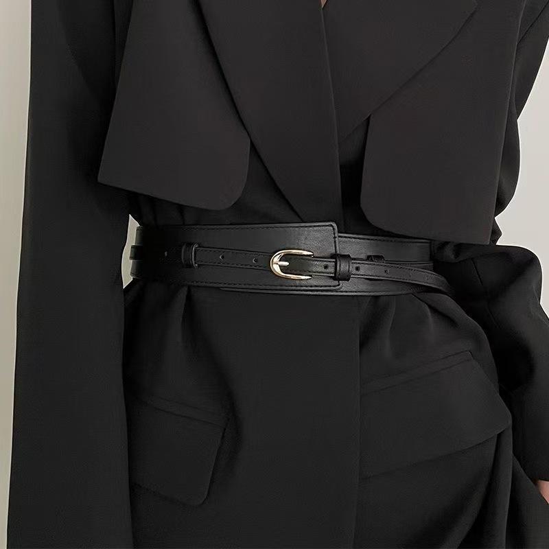 Wide Waistband Double Strap Belt with Retro Metal Buckle for Women - Leather Accessory for Autumn/Winter Coats & Suits