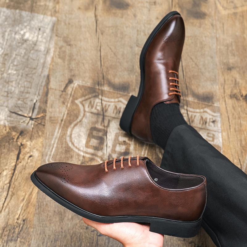 Fashion 2025 Brand Fashion Pointed Business Casual Leather Shoes High Quality Men's Comfortable Soft Leather Lace Carving Low Top Shoes