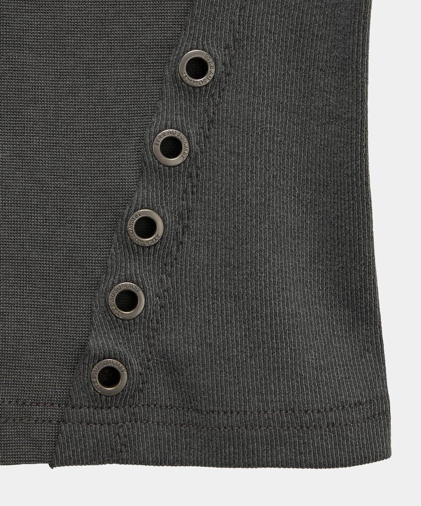 ETRE AU SOMMET Pigment Damage Panel Short Top (Dark Gray)