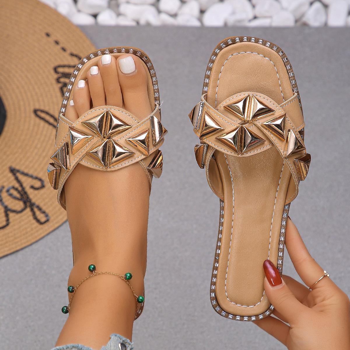 

Модные женские шлепанцы с заклепками, квадратным носком, большого размера, на плоской подошве, лето 2025, новые крутые шлепанцы, женская уличная обувь 43 хаки