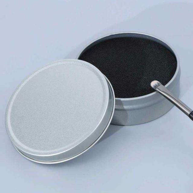 

Choyu - Makeup Brush Cleaning Sponge with Case Silver