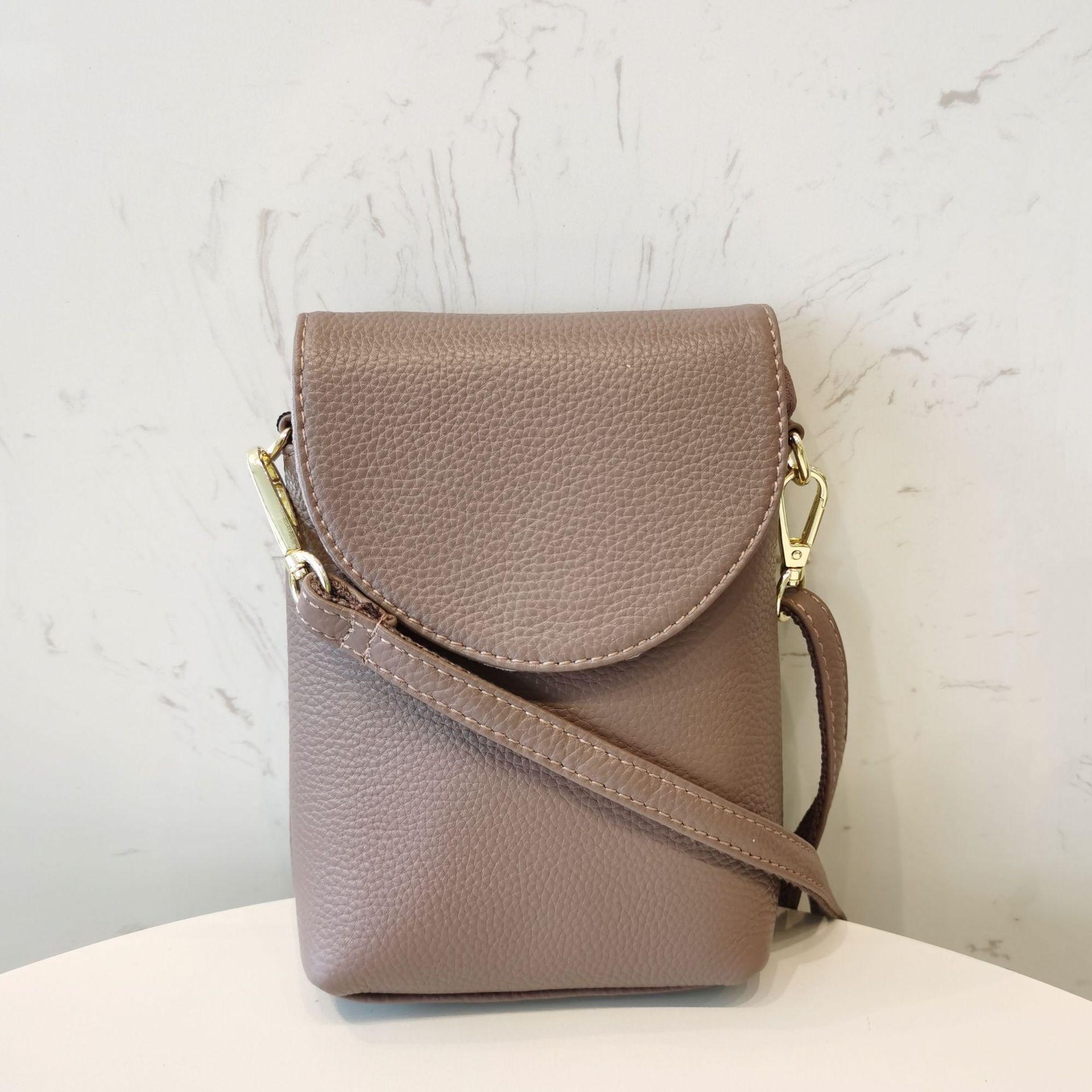 

Genuine Cowhide Women s Versatile Clutch & Shoulder Bag - 2025 New Trendy Style, Lightweight