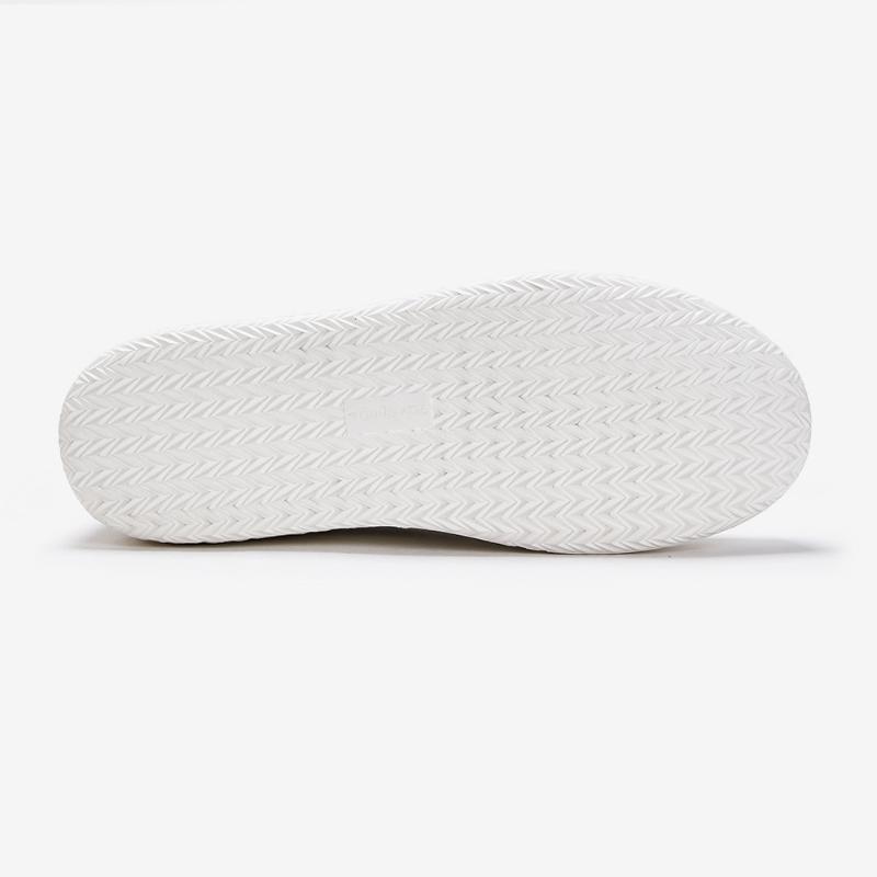 Young Age Men Goat Leather Rumpy Sneakers White