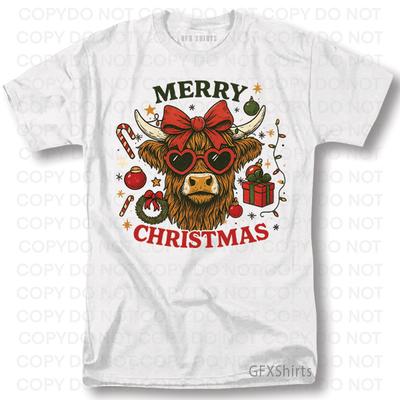 Merry Christmas Highland Cow Shirt Classic Cute Winter Gift Novelty T-Shirt