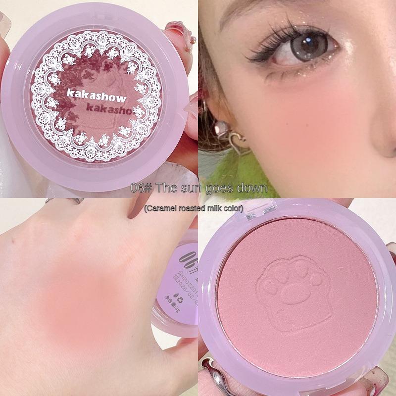 Velvet Blush Nine Colours Kolekcja wiosenna Rozświetlający cień do powiek w kolorze Ambience