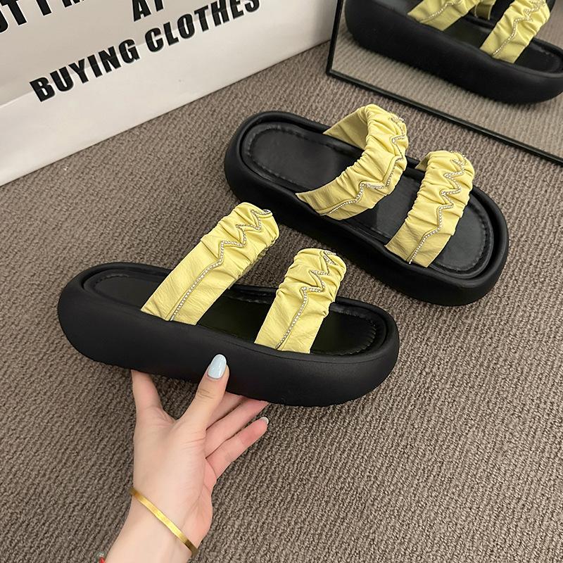 Dicke Sohle, erhöhend, coole Slipper für Frauen zum Tragen im Sommer, neue lässige Sandalen, kleine Strand-Einwort-Pantoletten