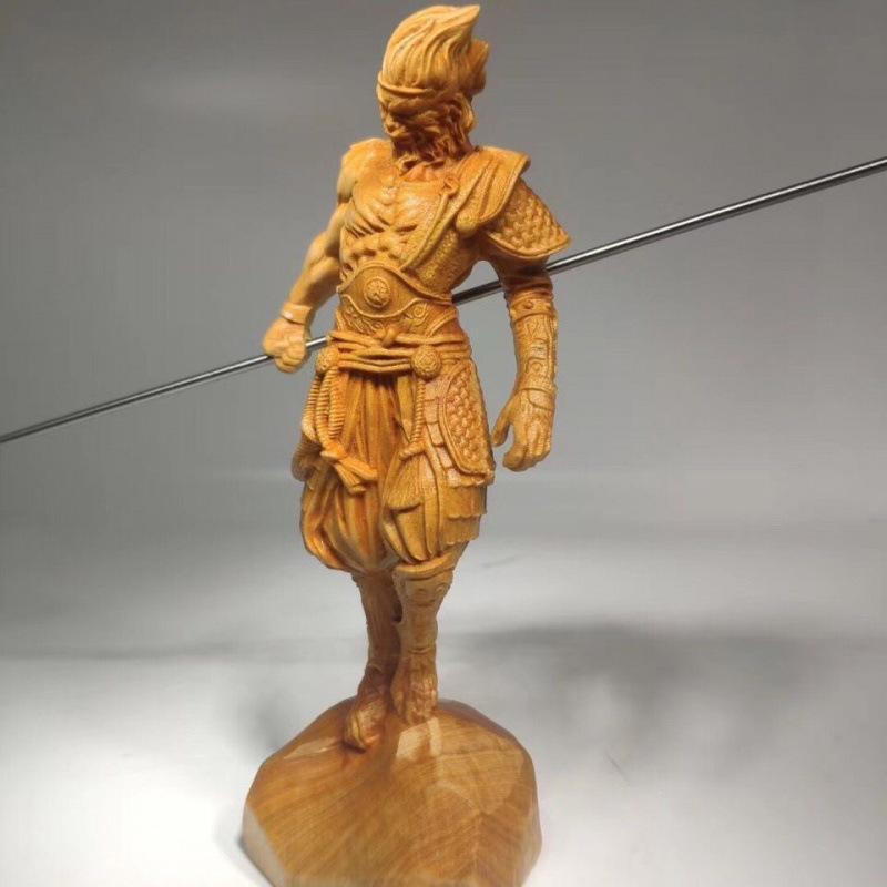 Taihang Cliff Cypress Sun Wukong Sculpture: Creative Solid Wood Monkey Desktop Ornament