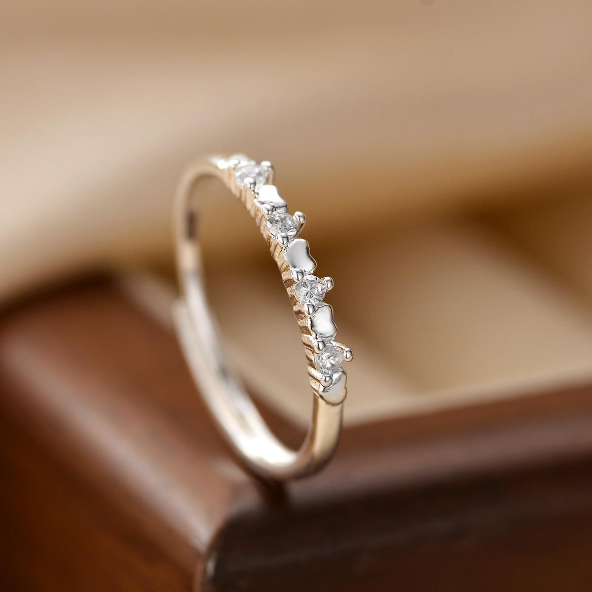 European & American Fashion Rhinestone Heart Ring - Luxury Niche Design, Versatile Jewelry for Women серебряный