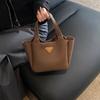 Large-capacity Bags Women's Autumn and Winter Versatile New Fashion Shoulder Messenger Bags Are Now Popular Portable Bucket Bags