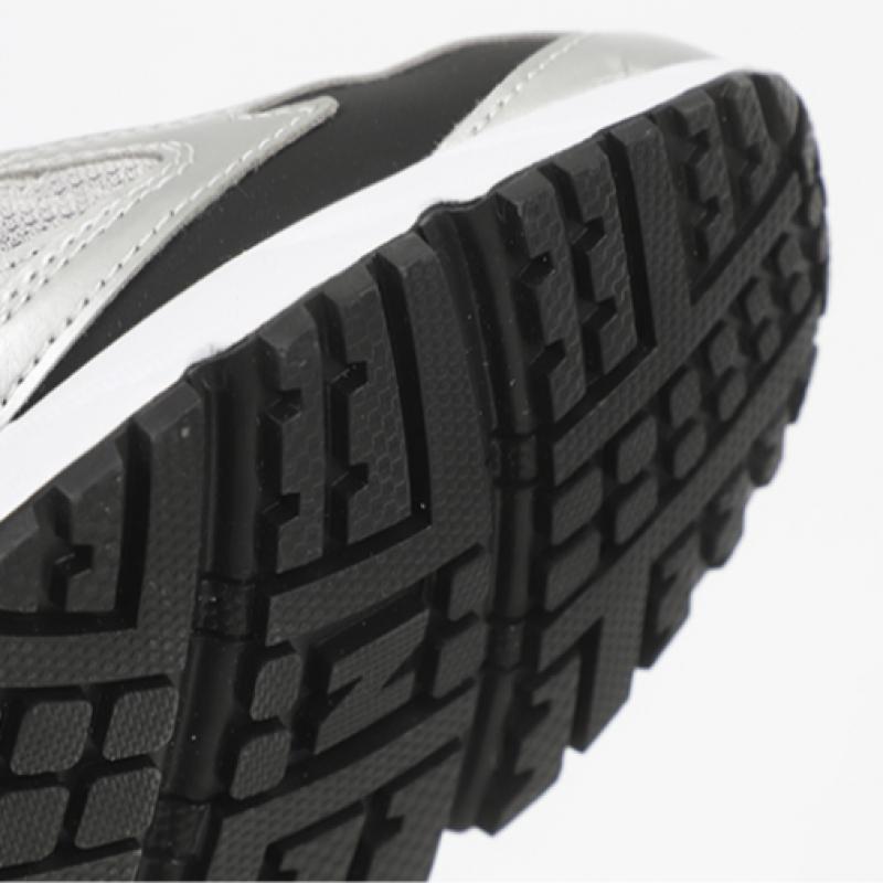 New Balance 725 Metallic Silver Raincloud