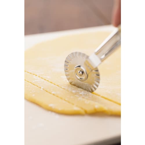 Kai Brand KAI Circular Cutter You can freely cut rolled out dough into circles or straight lines Kai House Select Made in Japan DL6284