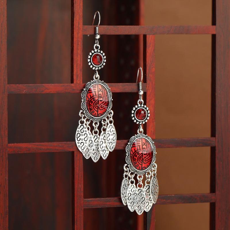 

Retro fringed earrings, niche design sense, classical temperament earrings, women s long earrings.