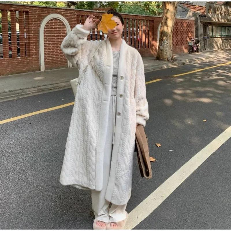 

Утолщенная трикотажная шуба женская с длинным рукавом, трикотажная длинная женская куртка, зимняя уличная однобортная свободная женская верхняя одежда XL слоновая кость
