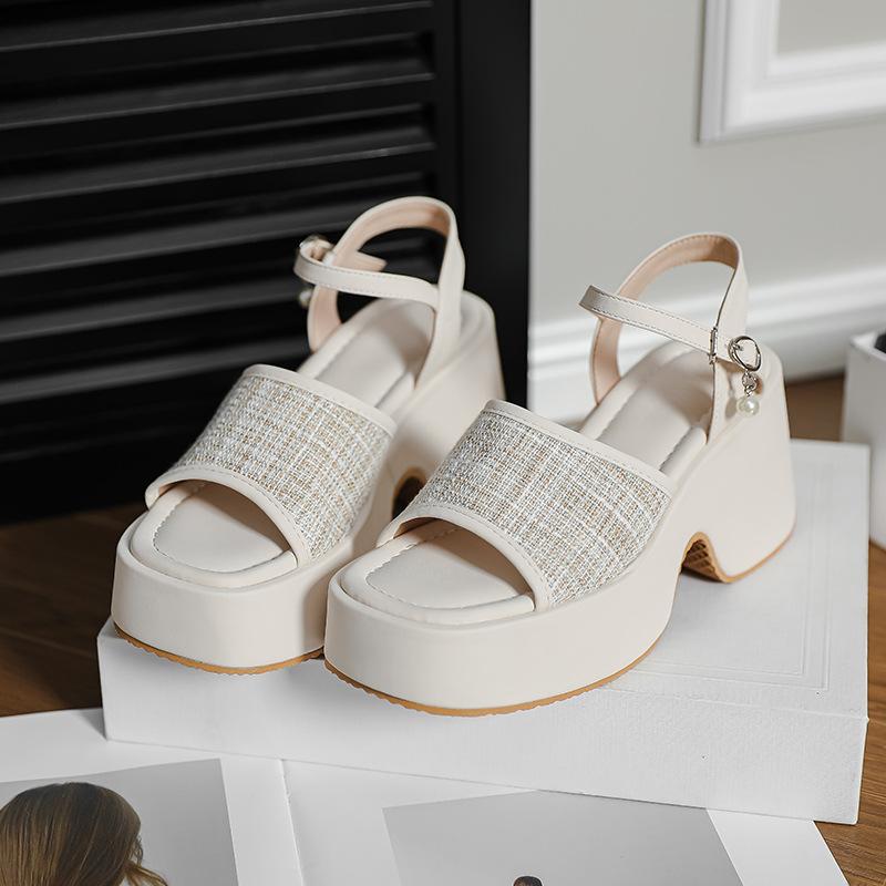 

Platform sandals women s summer new green small fresh word with 7cm height increase waterproof table high heel Roman shoes women 39 белый