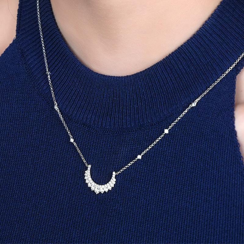 APM Monaco necklace [Romantic Confession] Moon inlaid crystal diamond shines in fashionable adjustable gift box for friends 925 silver AC7252OX