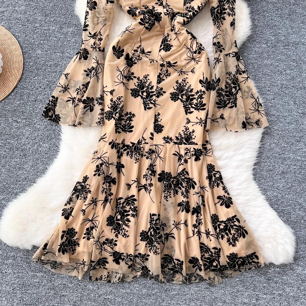 Summer Elegant Embroidery Flower Mermaid Evening Party Dress Women Long Flare Sleeve Cup Padded V Neck One Piece Mesh Folds Prom Robe