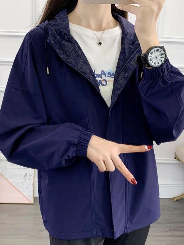 Women's Hooded Windbreaker: Stylish Petite Loose Fit Autumn Jacket for Outdoor Casual Wear