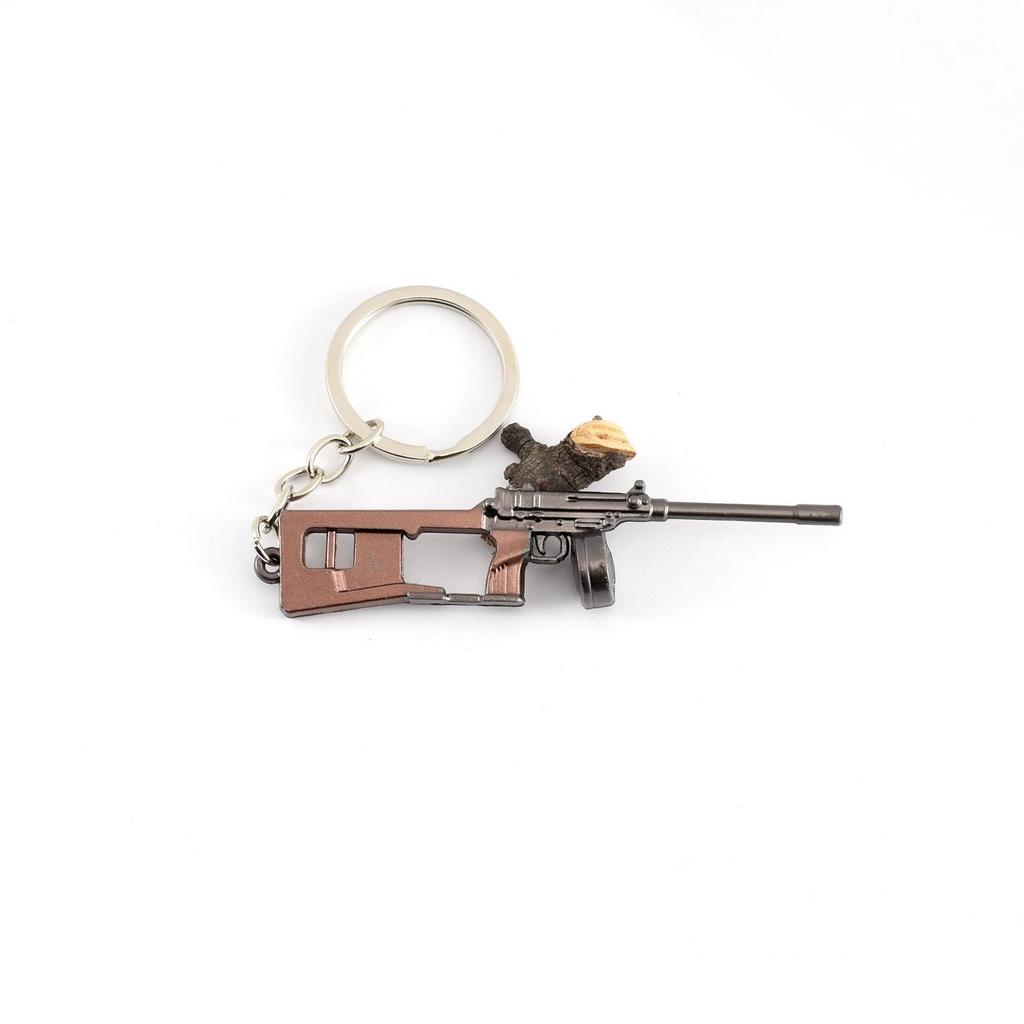Resident Evil 8 V61 Submachine Gun Pendant Keychain Toy Model, Non-firing 9cm Alloy Design
