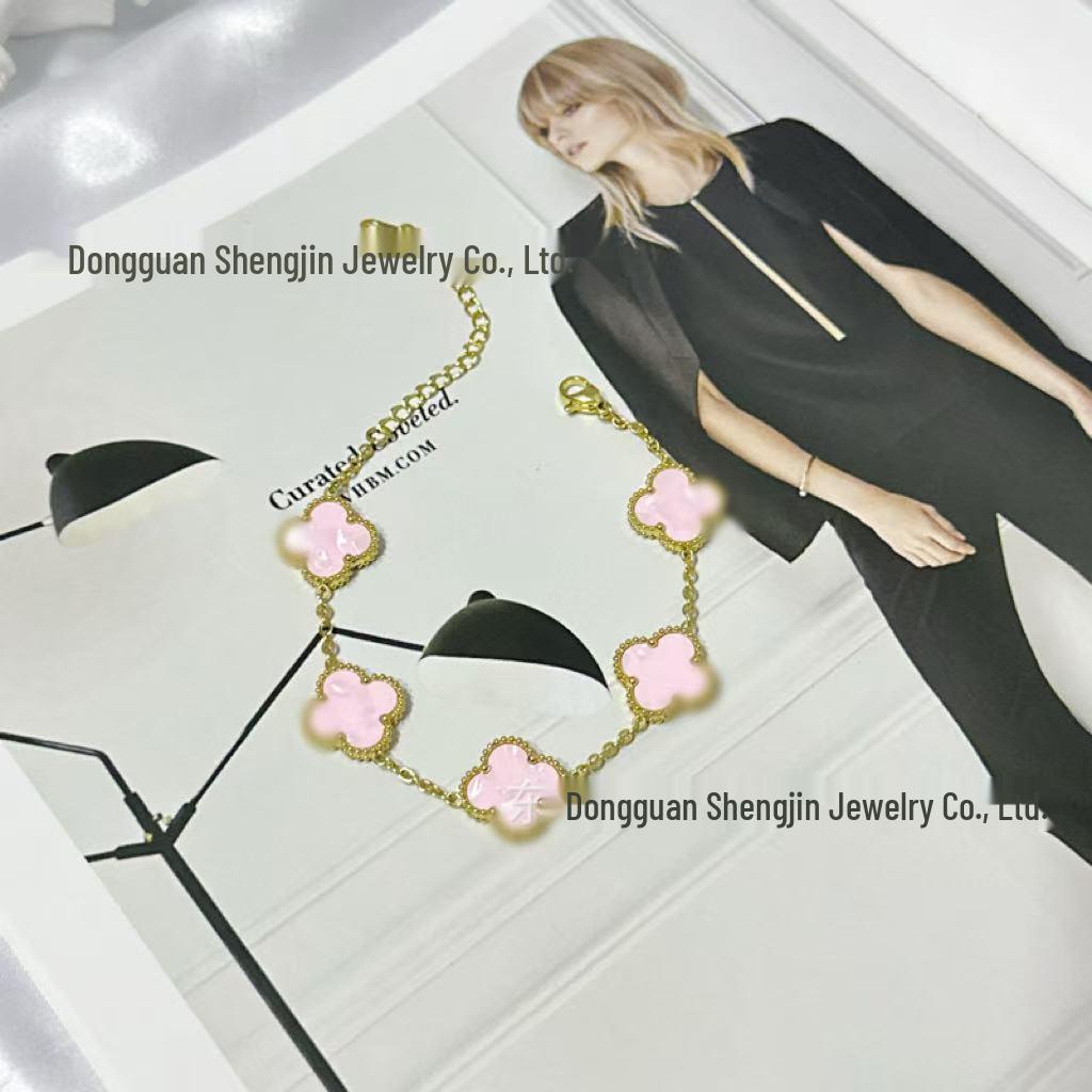 18K Gold-Plated Four-Leaf Clover Bracelet - Elegant, Durable & Versatile Women's Jewelry