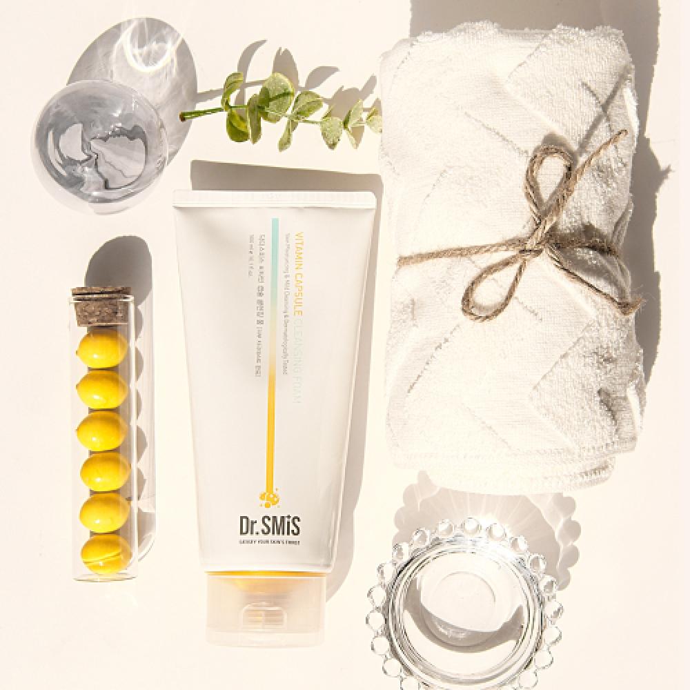 Daycellcosmetics Dr. Smith Vitamin Capsule Cleansing Foam 300ml