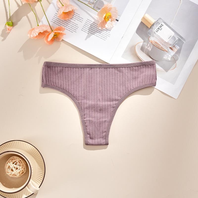 Women's Sexy Seamless Ribbed Low-Waist Cotton Thongs - Charming, Comfortable, Solid Colors