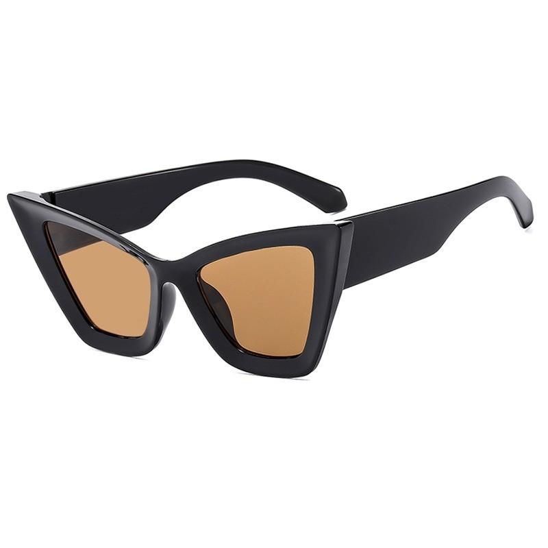Oversized Cat Eye Vintage Sunglasses Women Brand Designer Fashion Gradient Glasses Female Retro Outdoors Shades