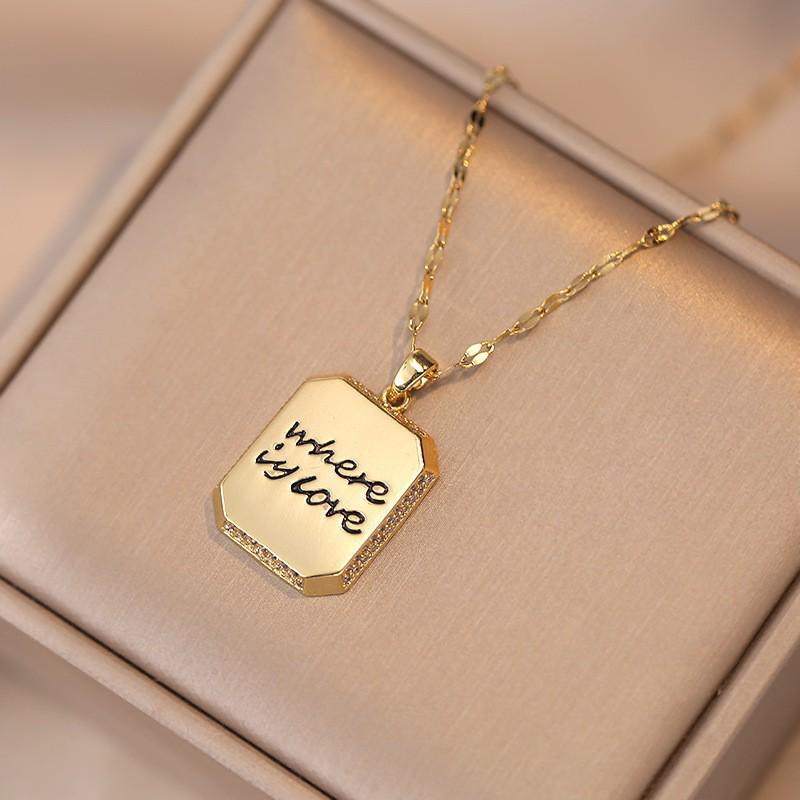 Women's Fashion Heart Pendant Necklace - Elegant, Simple Design, Versatile Clavicle Chain Jewelry