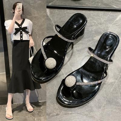 Französische Pantoletten mit dickem Absatz Damen Sommerbekleidung neue Internet-Berühmtheit mit Rock Strass-Sandalen Damen vielseitige Zehen-Römersandalen