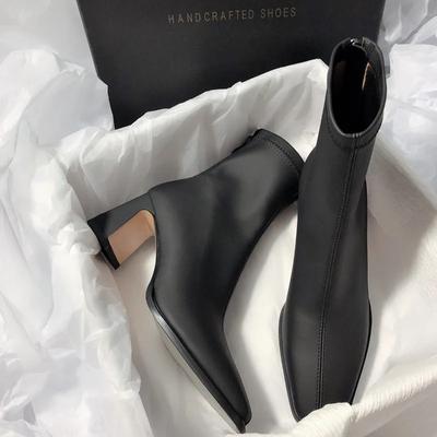 Neue Damen High Heel Stiefel Koreanischer Herbst Winter Klobige Absätze Stiefeletten Eckige Zehenpartie Damen Modische sexy Schuhe schwarz