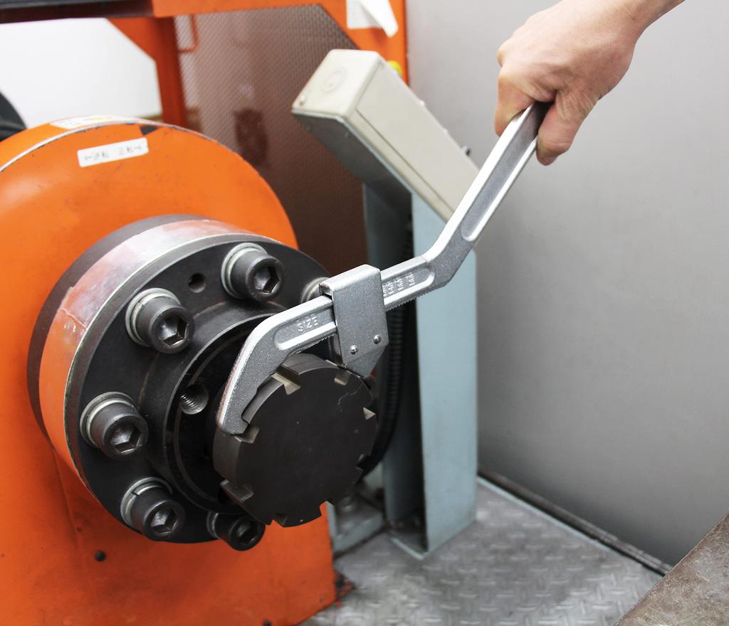 TONE Adjustable Hook Spanner Fits Slotted Round Nuts with Diameters from 95 To Total Length 375mm FSA-165, 165mm,