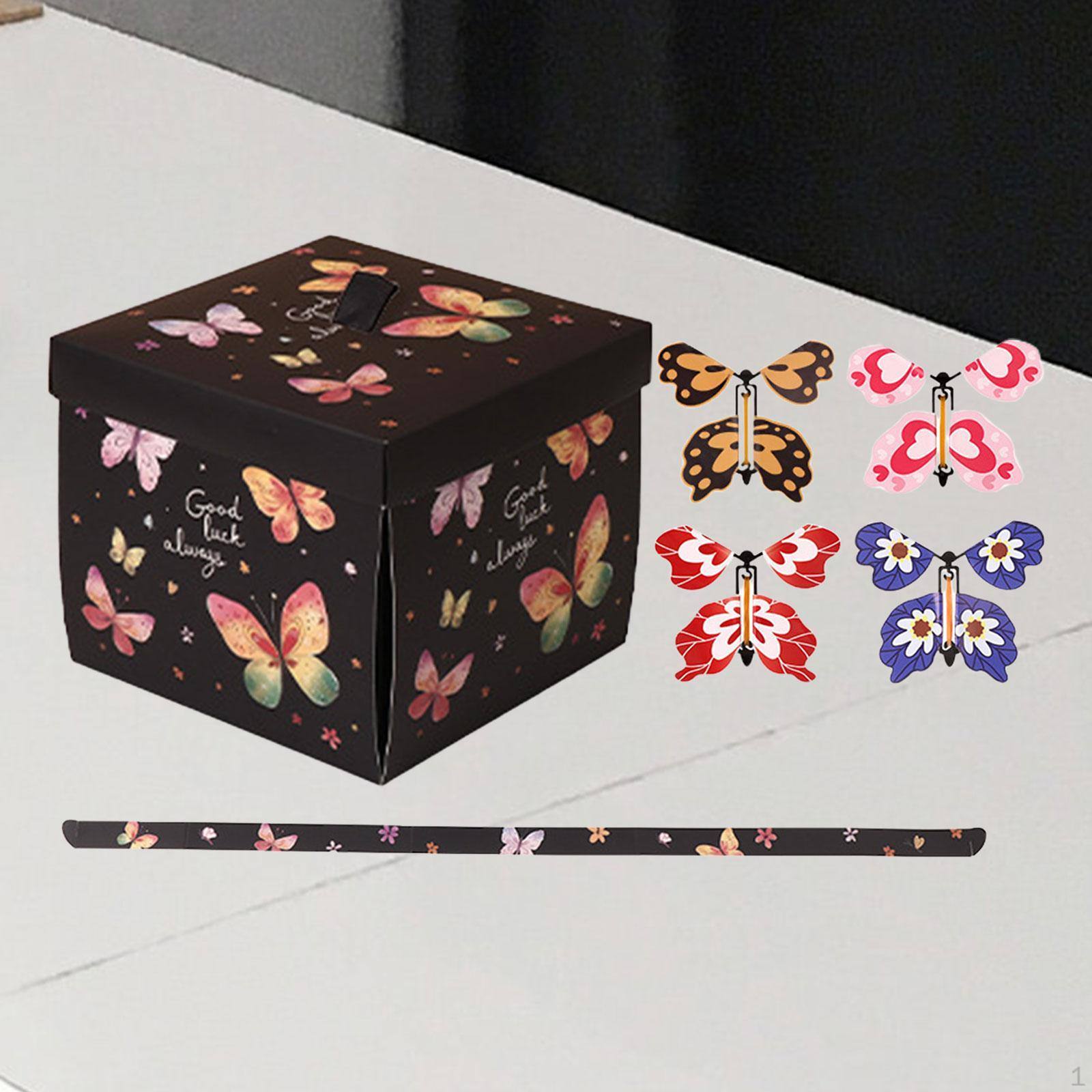 

Подарочная коробка с летающей бабочкой, сюрприз, креативная игрушка на резинке, книга чёрный