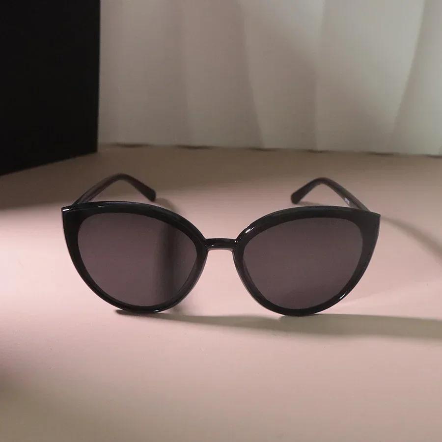 Classic Square Sunglasses Fashion Women Men Retro Stylish Glasses Casual Minimalist Female Male