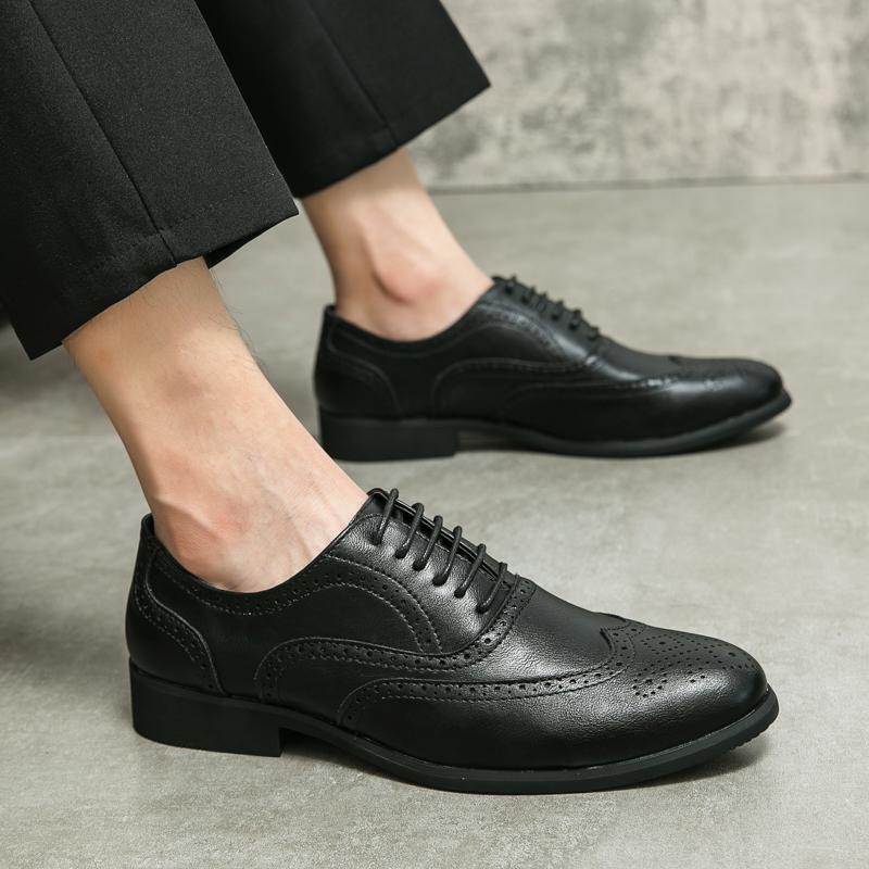 Fashion Mens Formal Designer Business Casual Leather Brogue Wedding Groom Breathable Shoes for Men Dress Office Luxury Oxford Footwear