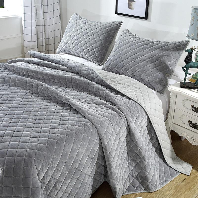 Winter Plüsch Quilt Set 3-teilig Tagesdecke für das Bett Bestickte Tagesdecke mit 2 Kissenbezügen King Queen Größe Doppeldecke für das Bett