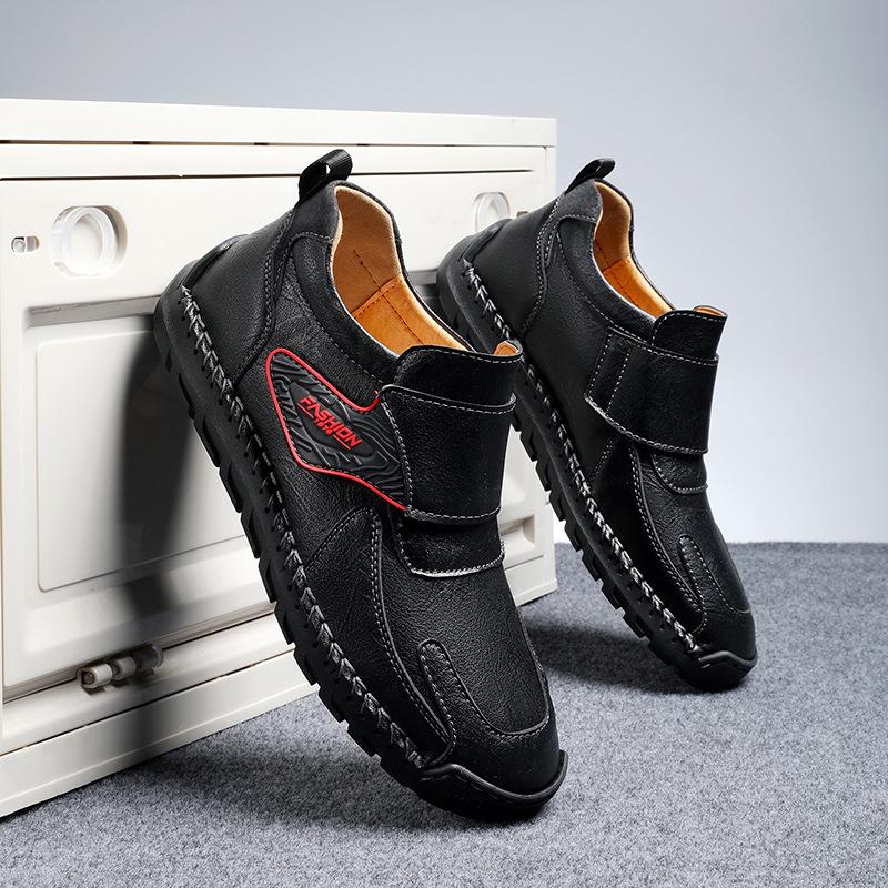 

Autumn and winter hand-stitched men s shoes large size medium help casual man lazy man one pedal driving leather shoes man 38 чорний