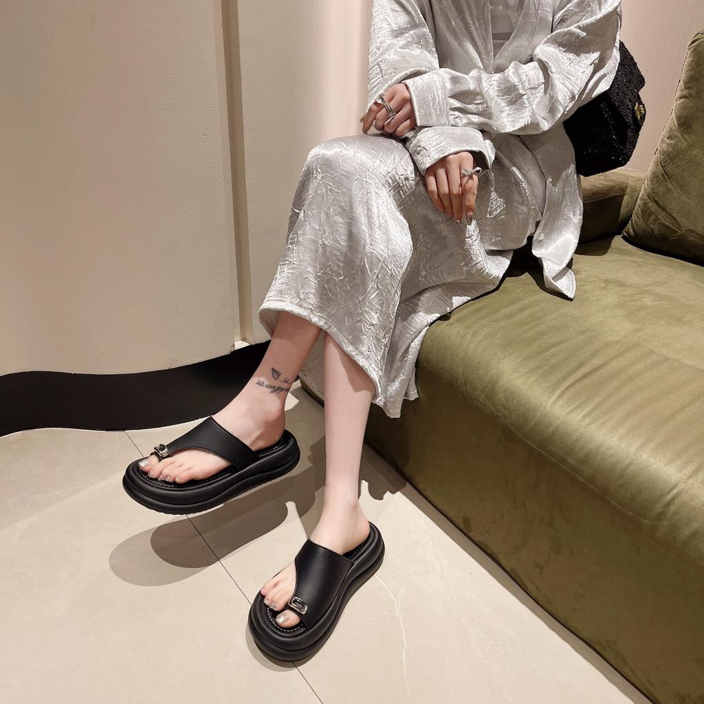 Fashion Muffin Thick Bottom Cover Toe Rhinestone Cool Slippers Girls Summer Height Increase Versatile Wear Non-slip Foot Flip-flops