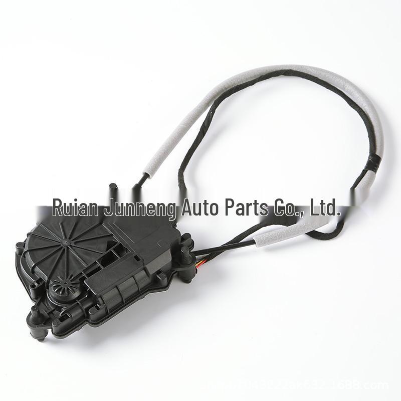 BMW Tailgate Latch - Model 51247431076 BMW