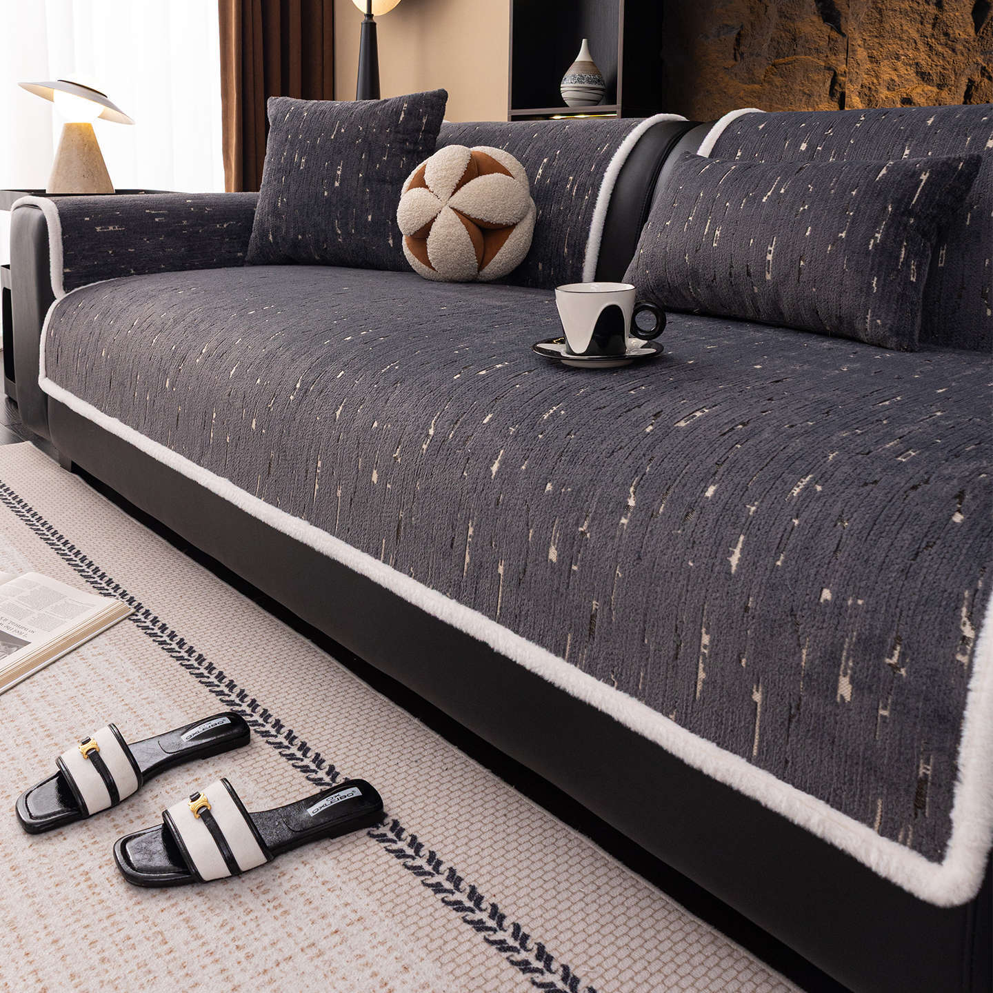 Мягкий и липкий чехол на диван, противоскользящий, прямая строчка, цельный, накидка-подушка на диван, приятный для кожи, подходит для всех сезонов 70x70cm серый