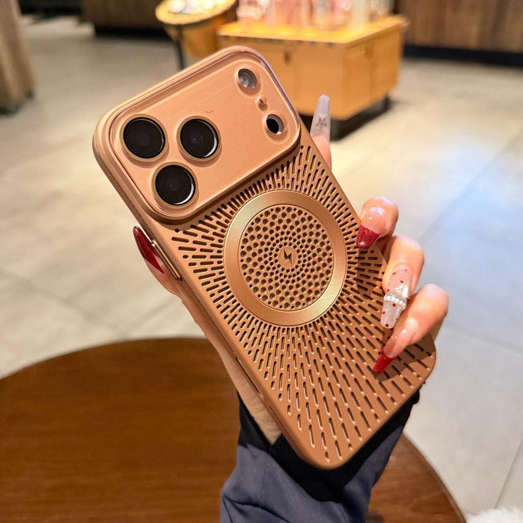 Matný magnetický chladicí kryt s ochranou čočky pro iPhone 17 Pro Max
