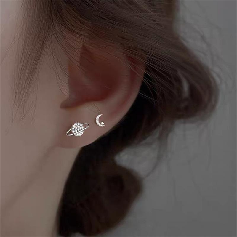 Fashion Simple Rhinestone Star Ear Buckle Hoop Earrings for Women Girls Punk Geometric Tassel Earrings Party Jewelry Wholesale