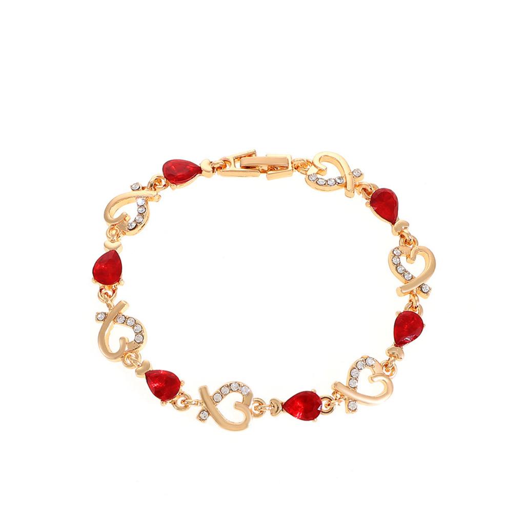 Heart Shape Bracelet with Crystal Accents Elegant Link Chain Design for Women Fashion Jewelry for Daily Wear and Events